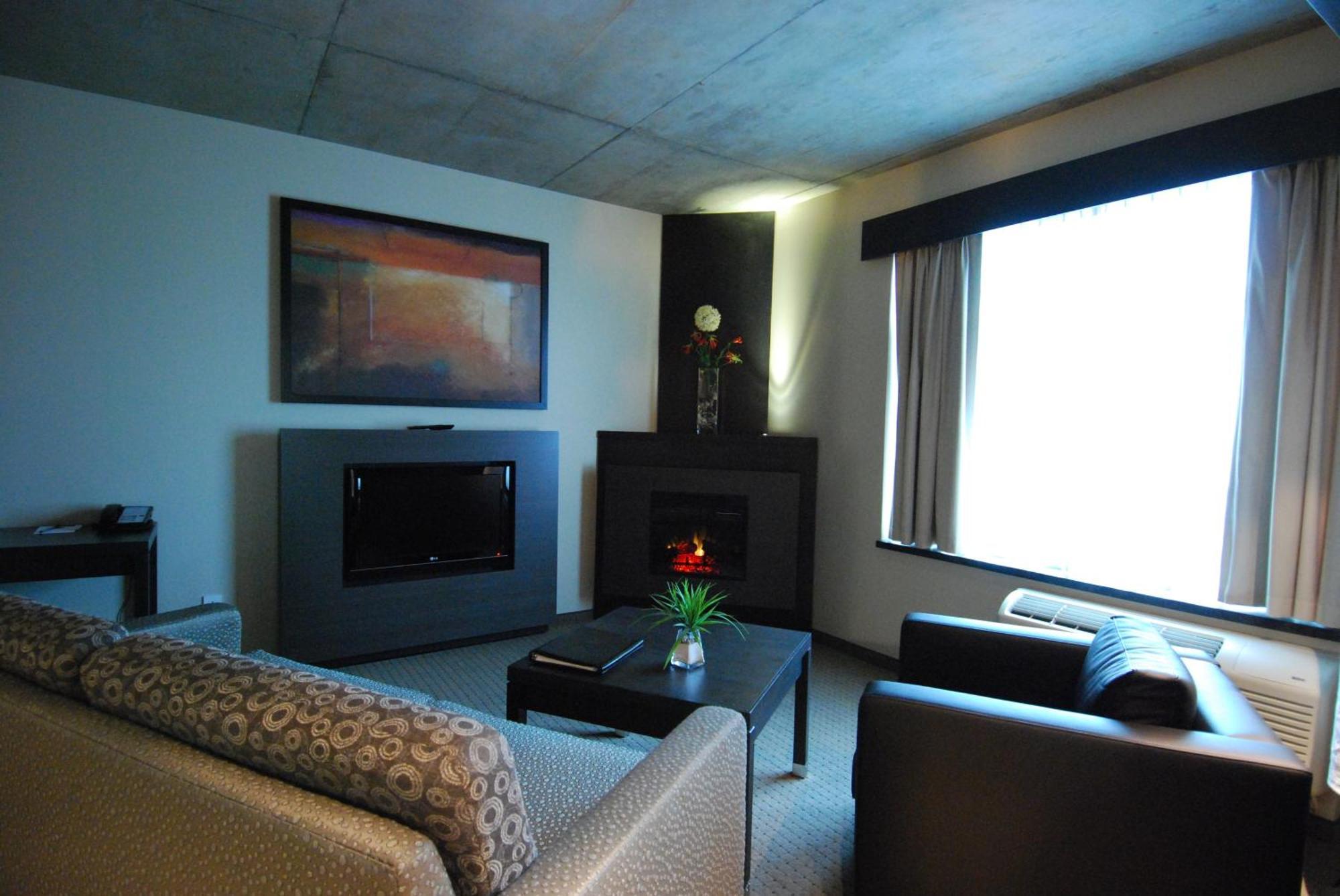 Hotel Grand Times