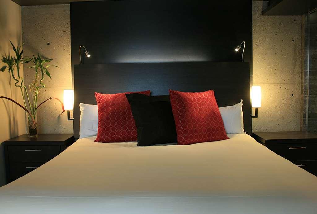 Grand Times Hotel 4*